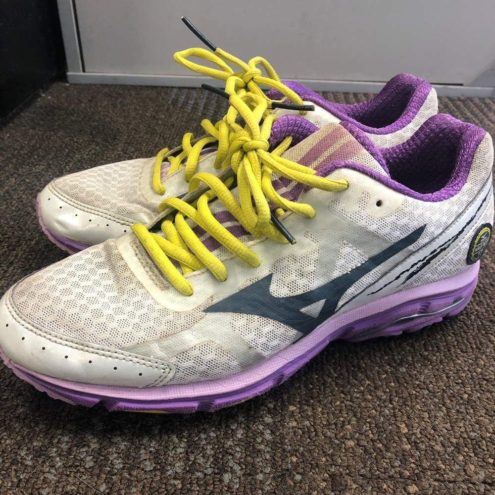 Women’s shoes